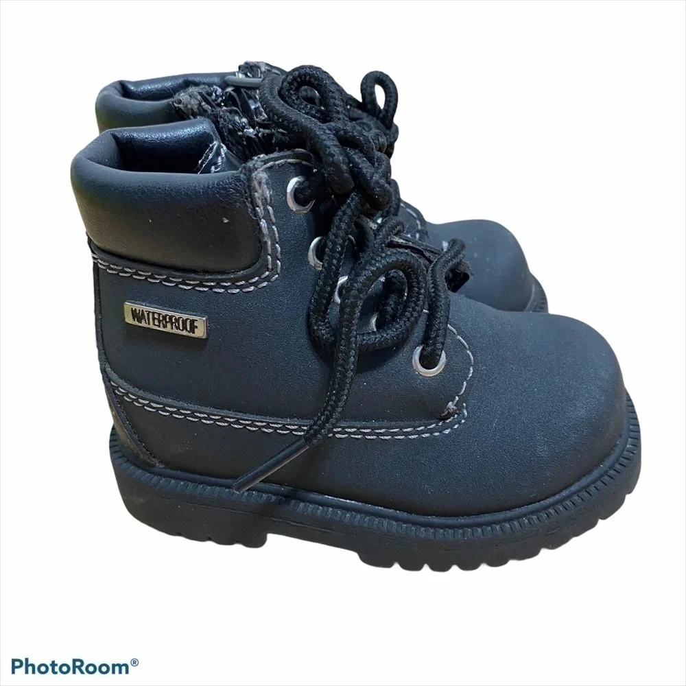 Smartfit Black Waterproof Boots Sz 5 Kids Boys